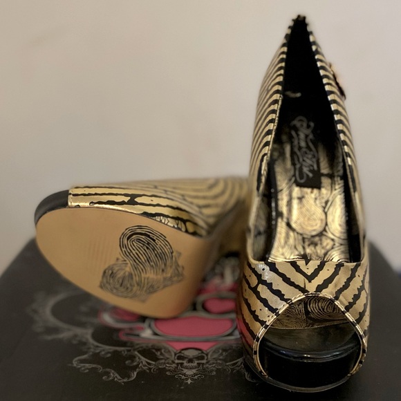 Iron Fist Ladies Hands Off Platform: Gold size 5 - Picture 12 of 15
